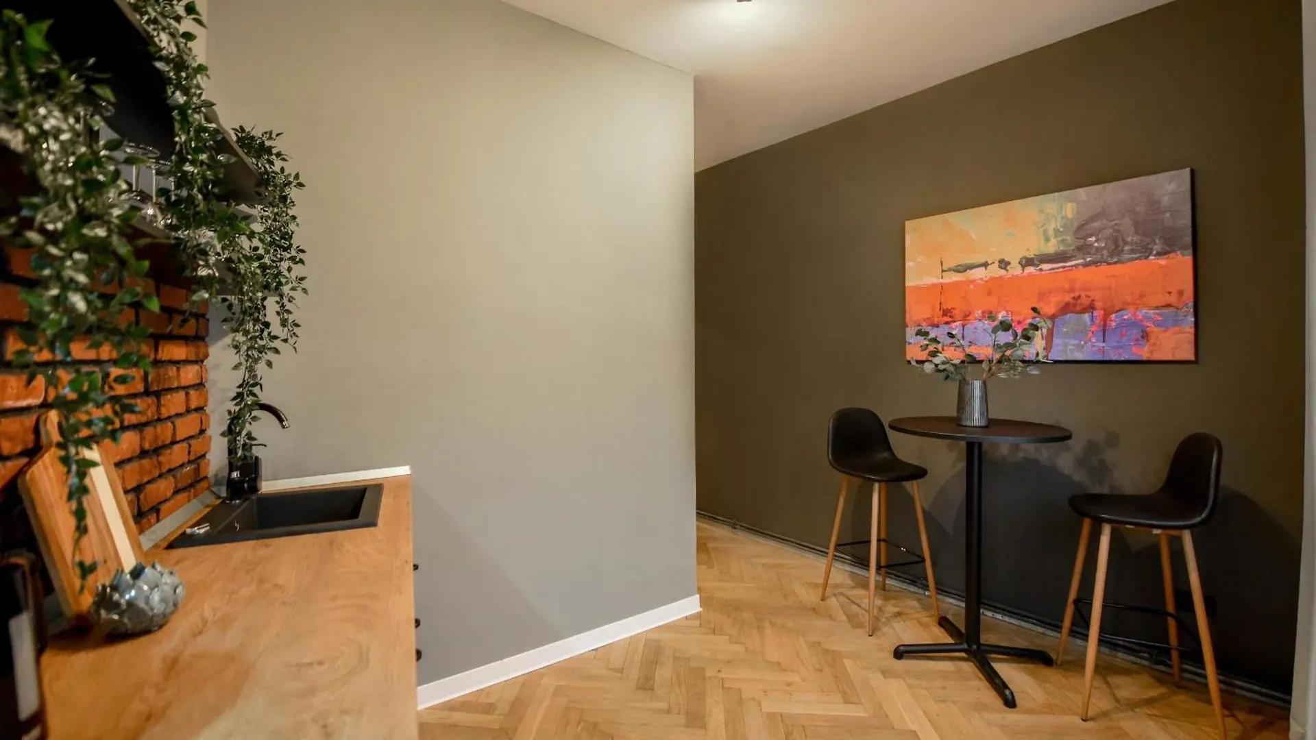 Apartment Magheru Central Studios - Feel The City Pulse Bucharest