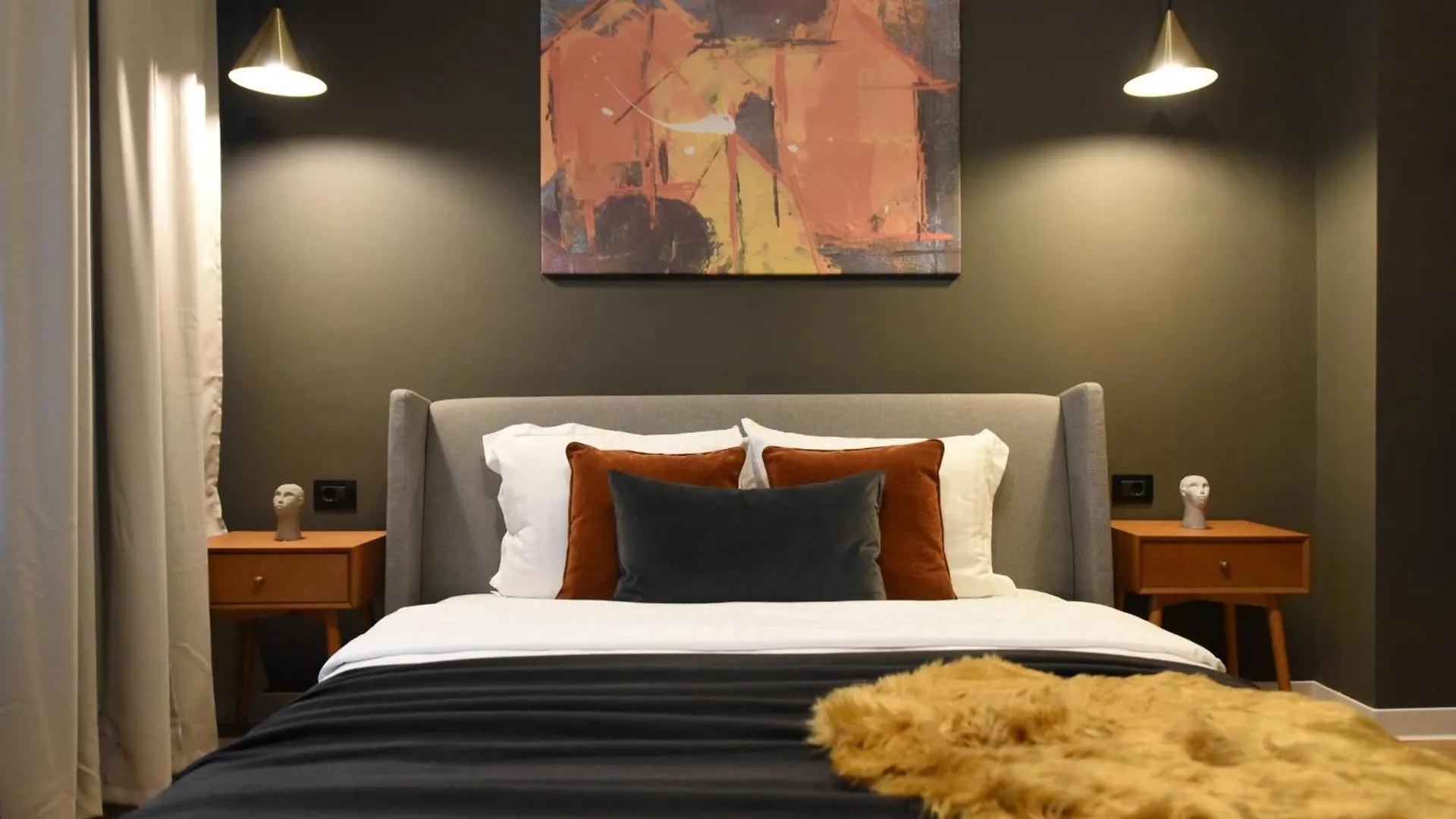 Apartment Magheru Central Studios - Feel The City Pulse Bucharest Romania