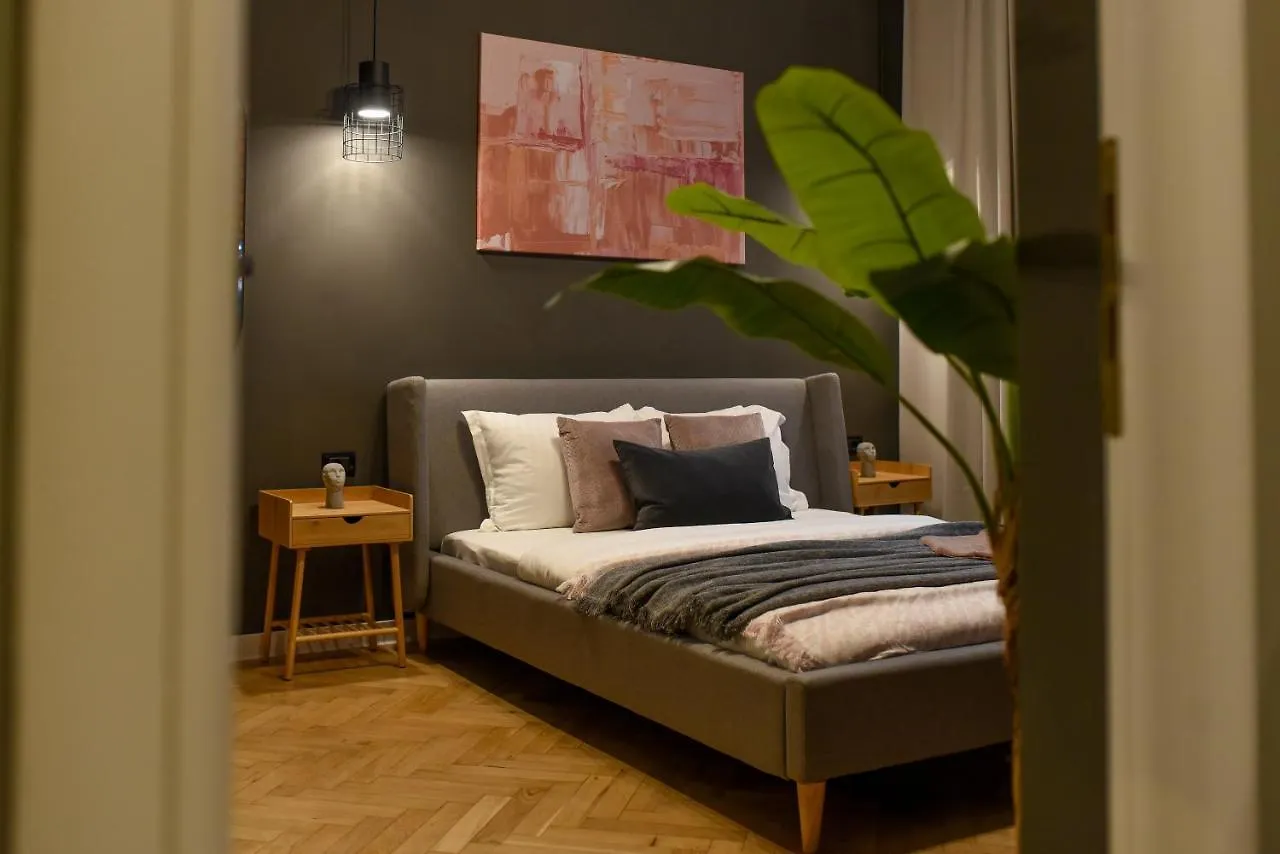 Apartment Magheru Central Studios - Feel The City Pulse Bucharest Romania