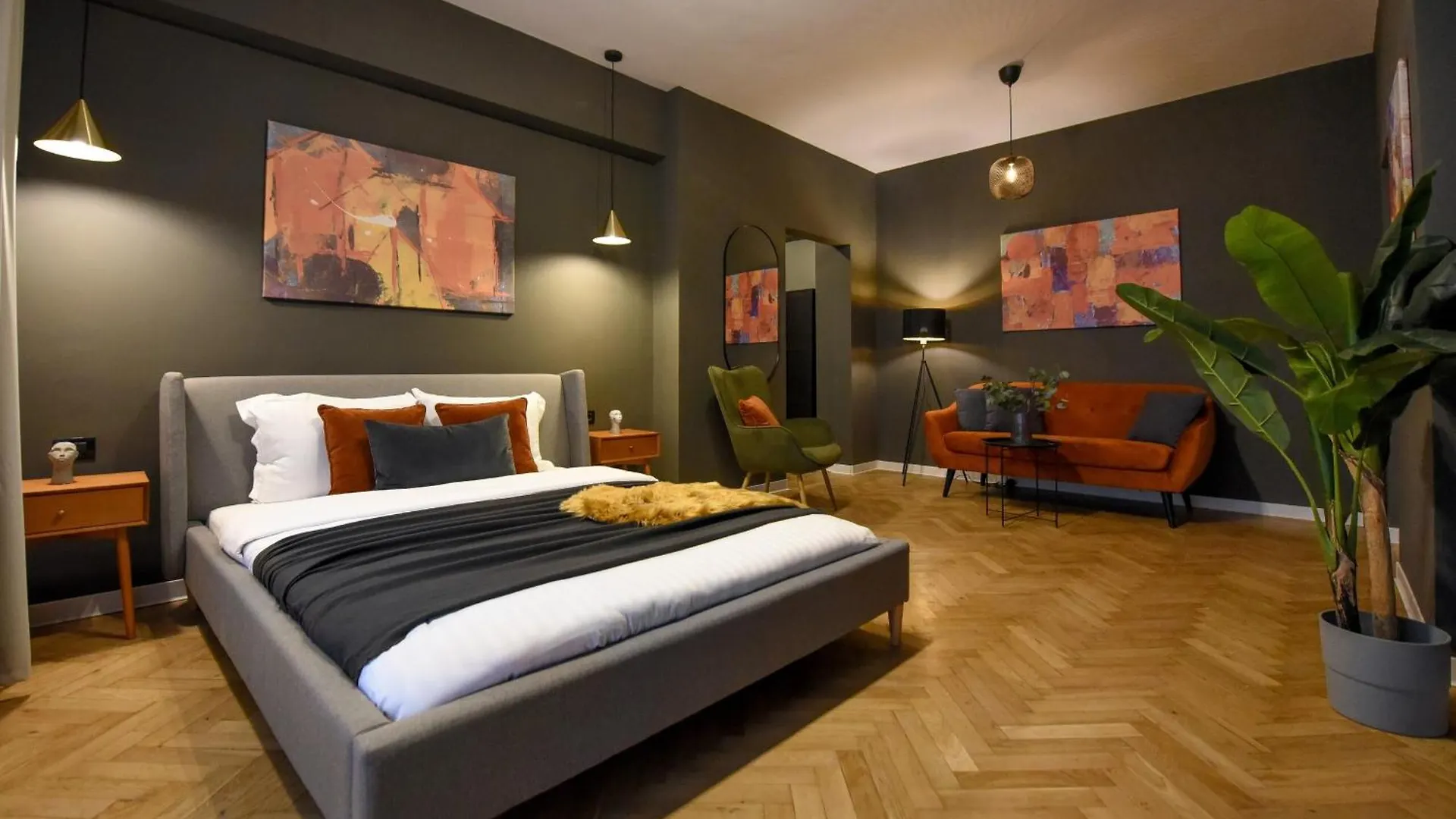 Magheru Central Studios - Feel The City Pulse Bucharest Apartment